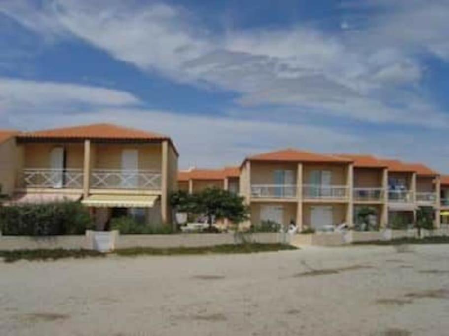 Villa Face A La Mer Sur Le Sable 8 Clim A L'Etage Le Barcares Exterior photo